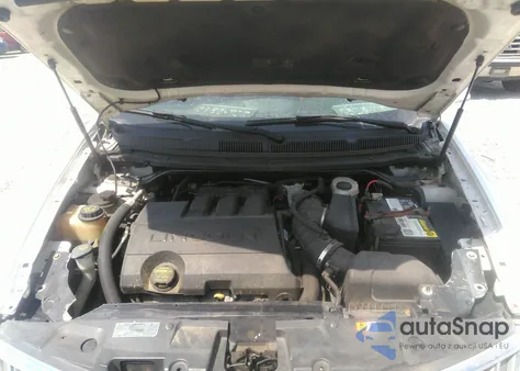 2011 Lincoln Mkt z USA, uszkodzony, nr VIN 2LMHJ5FR2BBJ54942